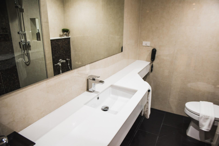 Bathroom 21