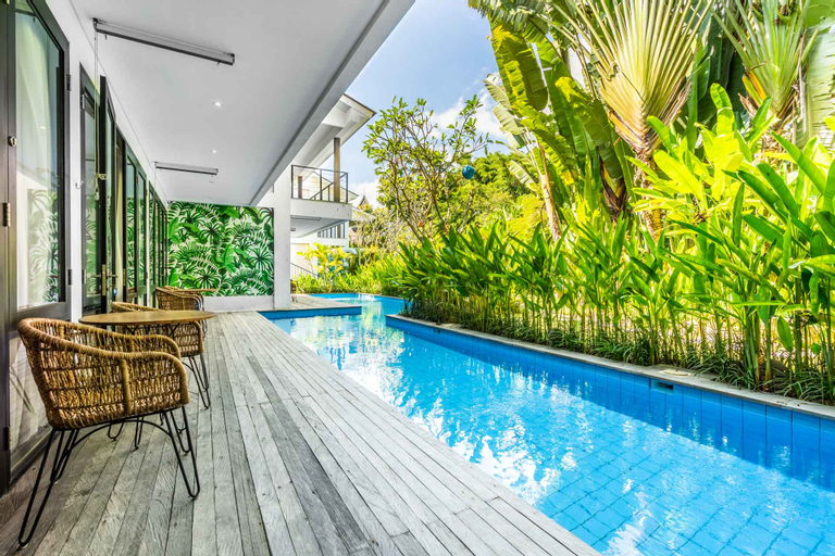 Swimming Pool 10