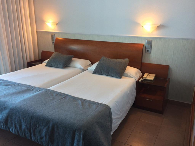 Bedroom 3, Hotel Cibeles Playa, Valencia