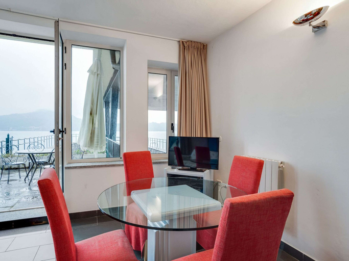 Others 5, Holiday Home in Meina With Private Beach, Novara