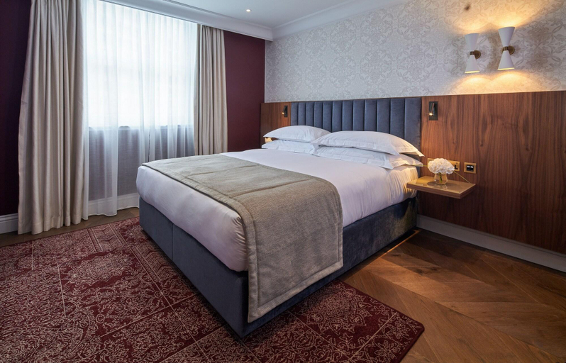 Bedroom 2, Lexham Gardens By Cheval Maison, London