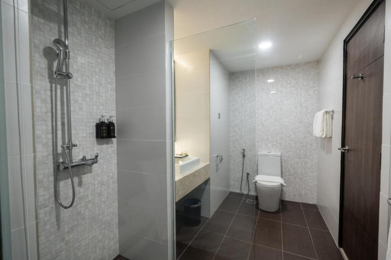 Bathroom 5, Hotel Tamara Melaka, Malacca City