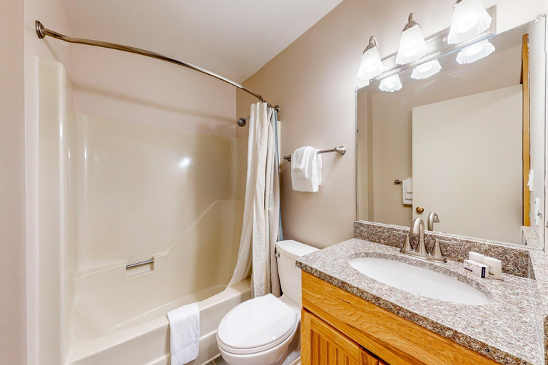 Bedroom 3, Trail Creek 72, Rutland