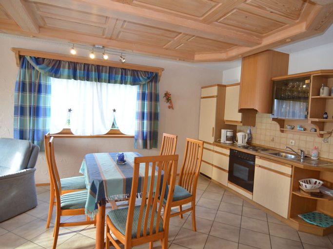 Holiday home with panoramic view, Freyung-Grafenau
