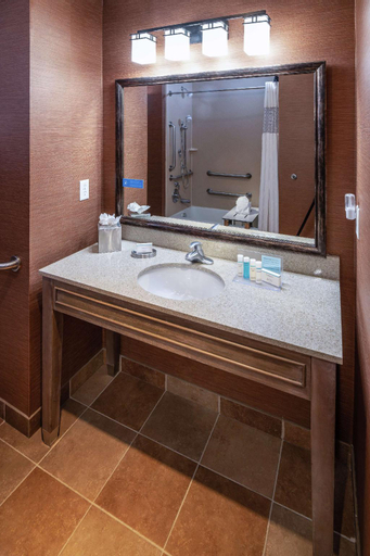 Bathroom 8