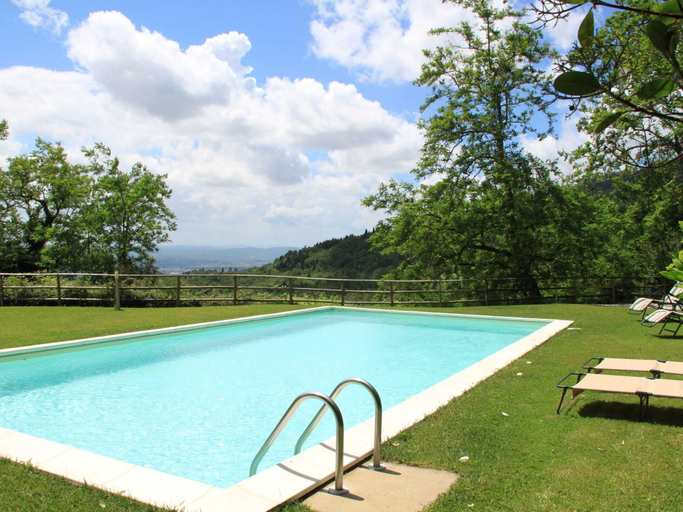Sport & Beauty 3, Holiday Home near Florence with Pool, Florence