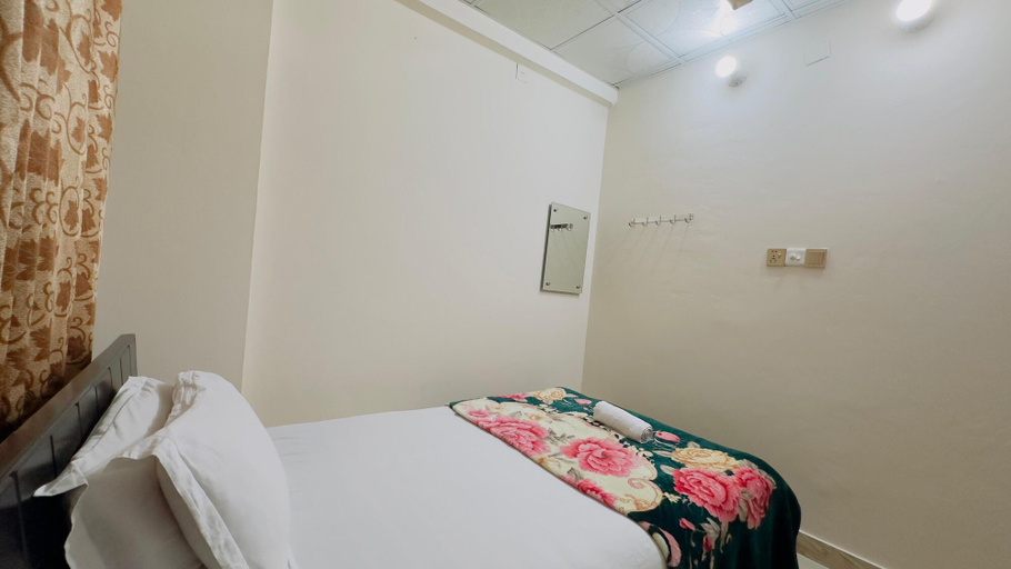 Bedroom 5, Hotel Labbaik Three Residential, Dhaka