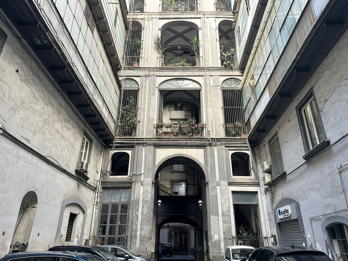 Exterior & Views 2, MAISON TOLEDO - Boutique Suites, Napoli