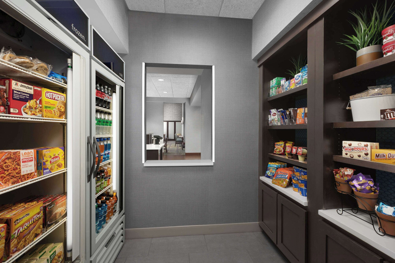 Food & Drinks 5, Hampton Inn & Suites Durham/North I-85, Durham