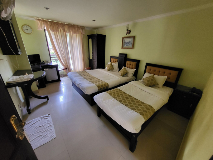 Bedroom 2, The Paradise by Prasanth , Idukki