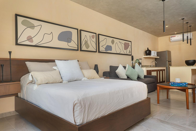 Bedroom 2, Chic Studio with Swim-Up Pool Access, Cozumel