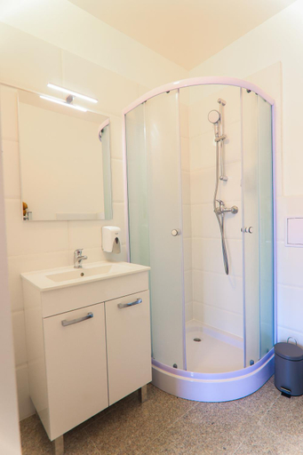 Bathroom 3, Apartments Katrca Bezigrad, Ljubljana