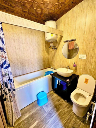 Bathroom 4, The Heritage Group Of Houseboats, Srinagar