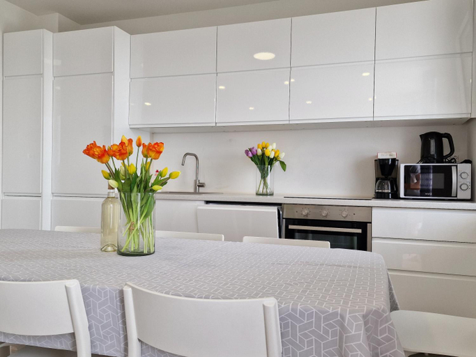 Others 4, Villa Miri III, Privlaka