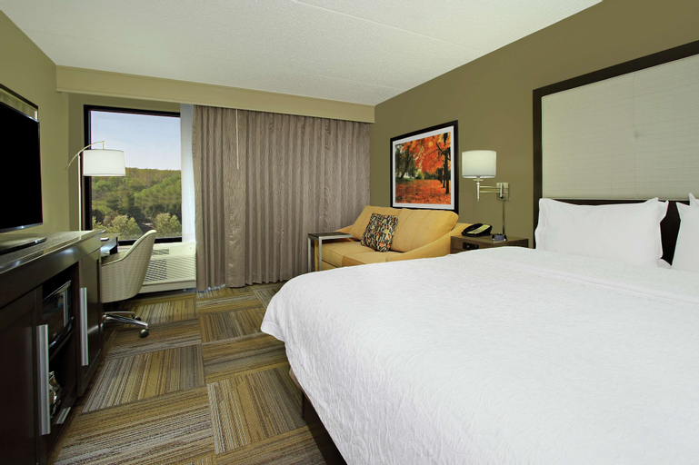 Bedroom 3, Hampton Inn Philadelphia/Great Valley/Malvern, Chester