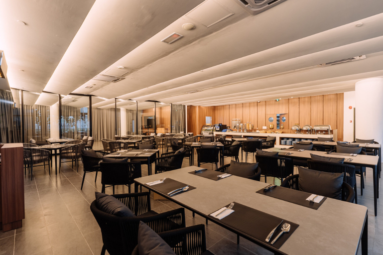 Food & Drinks 5, Impiana by Roxy Hotel, Kuching
