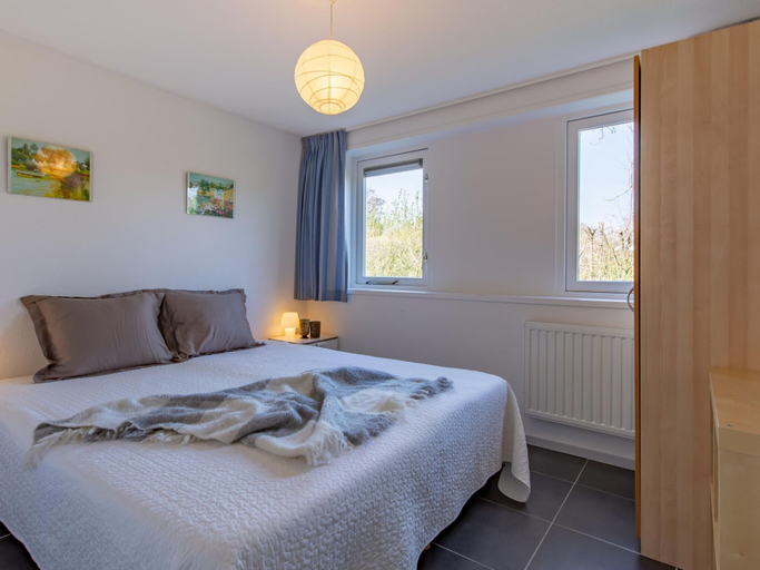 Room 2, House Near Veerse Meer and North Sea Beach, Noord-Beveland