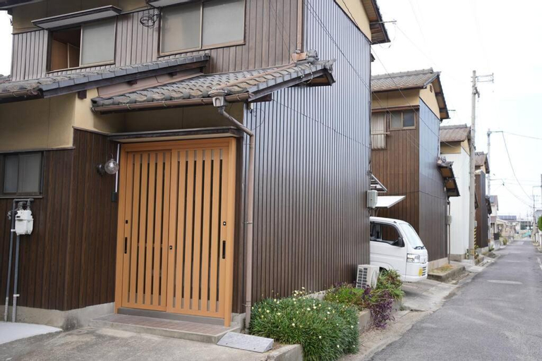 Exterior & Views 1, Yoshida Residence - A tranquil old folk house, Sakaide