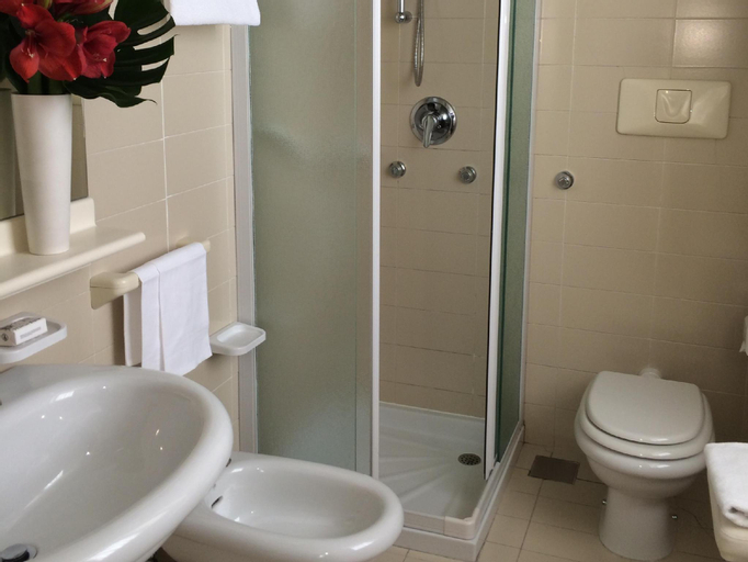 Bathroom 3