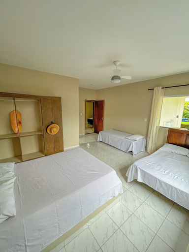 Bedroom 3, Surf Stop Hostel, Uruçuca