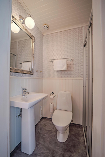 Bathroom 3, Svaneholm Hotel, Säffle