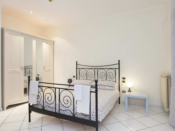 Bedroom 5, Cozy Holiday Home in Trecase With Balcony - Casa per Ferie, Napoli