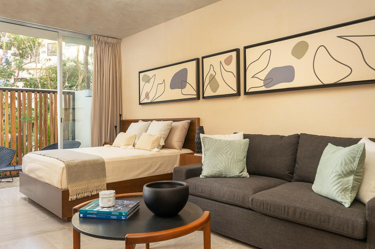 Bedroom 3, Chic Studio with Swim-Up Pool Access, Cozumel