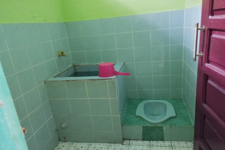 Bathroom 4, Hotel O Pondok Gusang Kuala Near Pelabuhan H Basran, Katingan