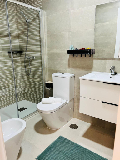 Bathroom 3, Bnbook Medea Apartments 2, Málaga