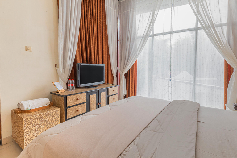 Bedroom 12