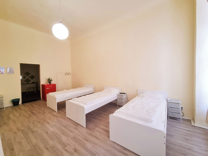 Bedroom 4, korea town, Praha 1