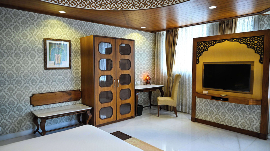 Bedroom 18