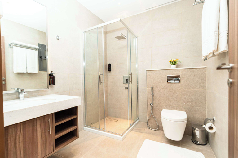 Bathroom 5, Kyriad Muscat, Seeb