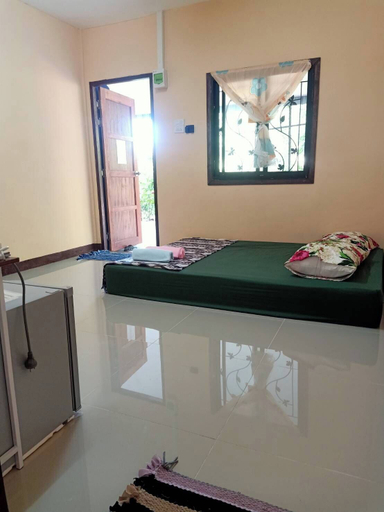 Bathroom 3, copter hour, Sattahip