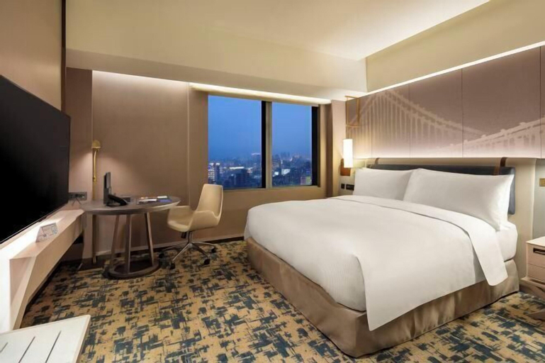 Bedroom 14