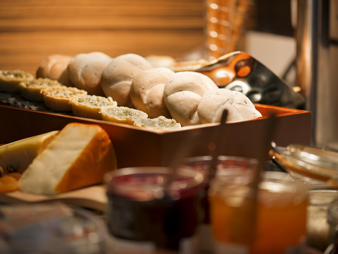 Food & Drinks 30