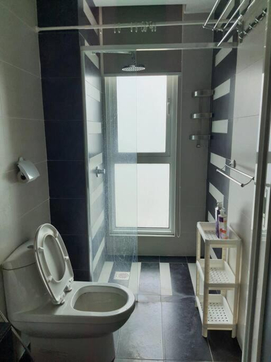Bathroom 3, Central Residence with 2 bedroom by HowHaus, Kuala Lumpur