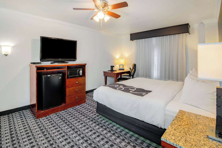 Bedroom 2, La Quinta Inn & Suites by Wyndham Dalhart, Dallam