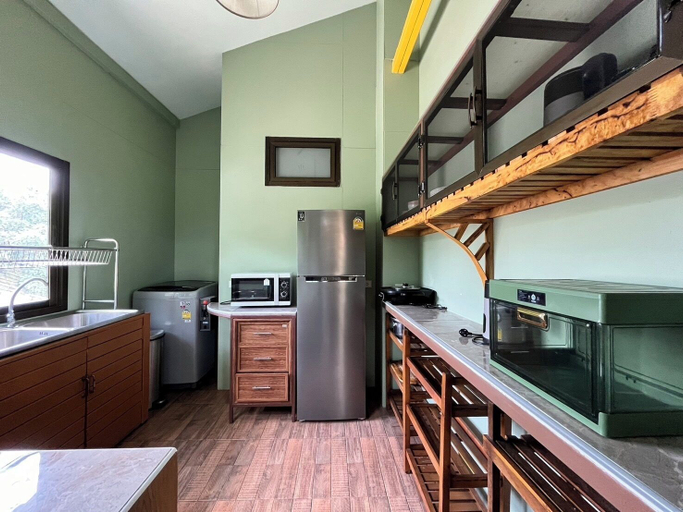 Dining Room 6