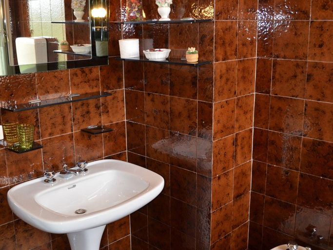 Bathroom 3, Villa With Garden and Splendid Panorama, Near the Coast, Rimini