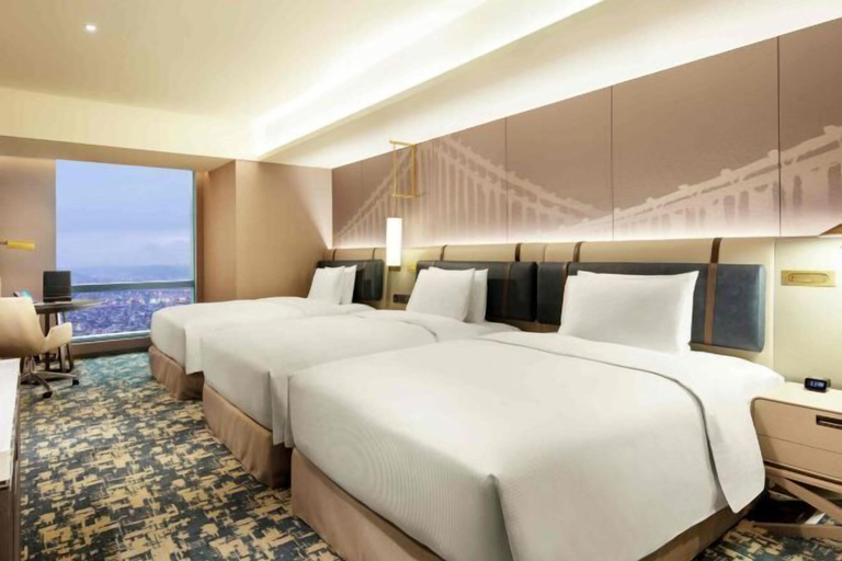 Bedroom 16