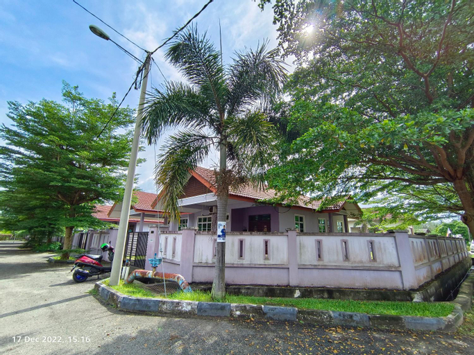 Exterior & Views 1, Seri Guesthouse Dungun, Dungun