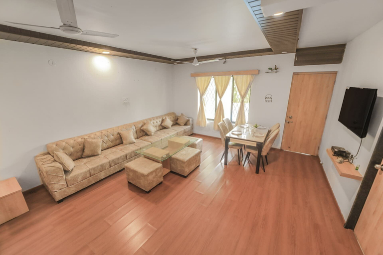 Others 4, 3BHK w/Pool - Dream Habitat by Universe Villas, Pune