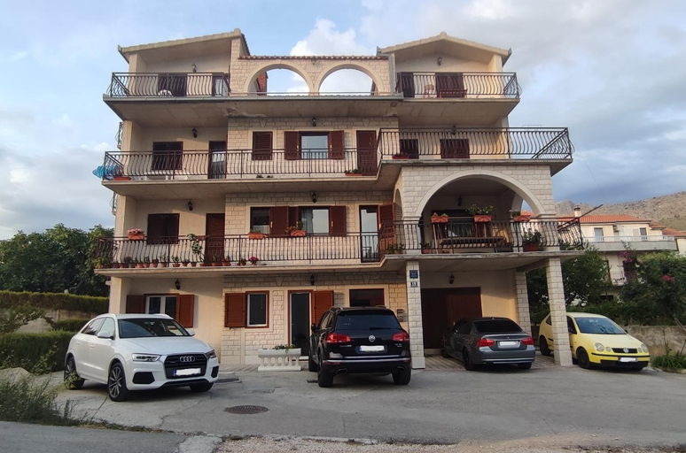 Others 4, Apartments with parking space Stobrec, Split - 20510, Podstrana