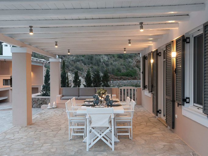Food & Drinks 4, Villa in Peloponnese with pool, Peloponnese