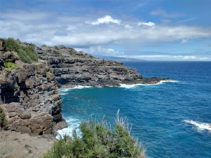 Others 3, Hale Mai Hopohopo, Maui