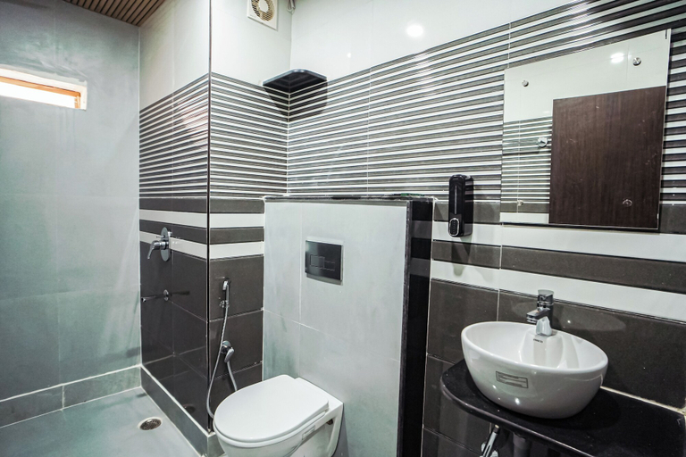 Bathroom 3, Rupasi Bangla-lll, Purba Medinipur