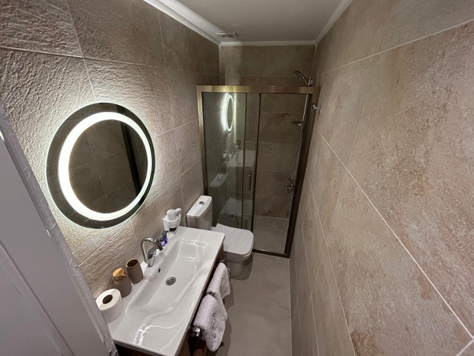 Bathroom 4, Nueva Cunda, Ayvalık