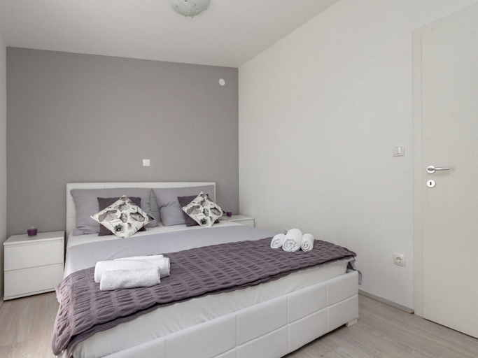Bedroom 3, Beautiful Apartment in Between Split and Trogir, Kaštela