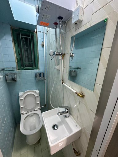 Bathroom 5, Manhattan Guest House, Kowloon